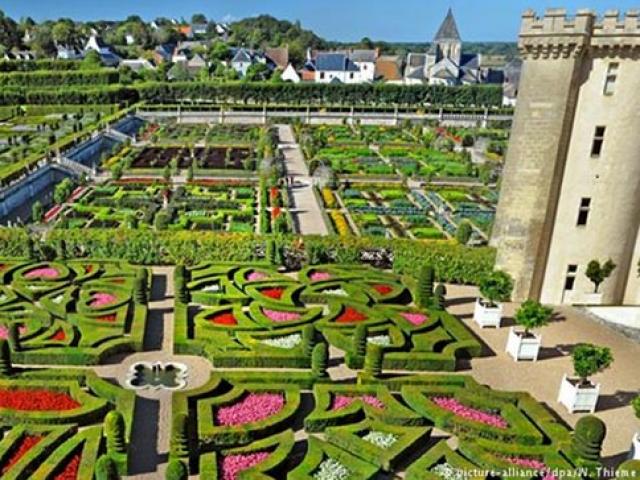 ”Những khu vườn vương giả” giữa lòng châu Âu