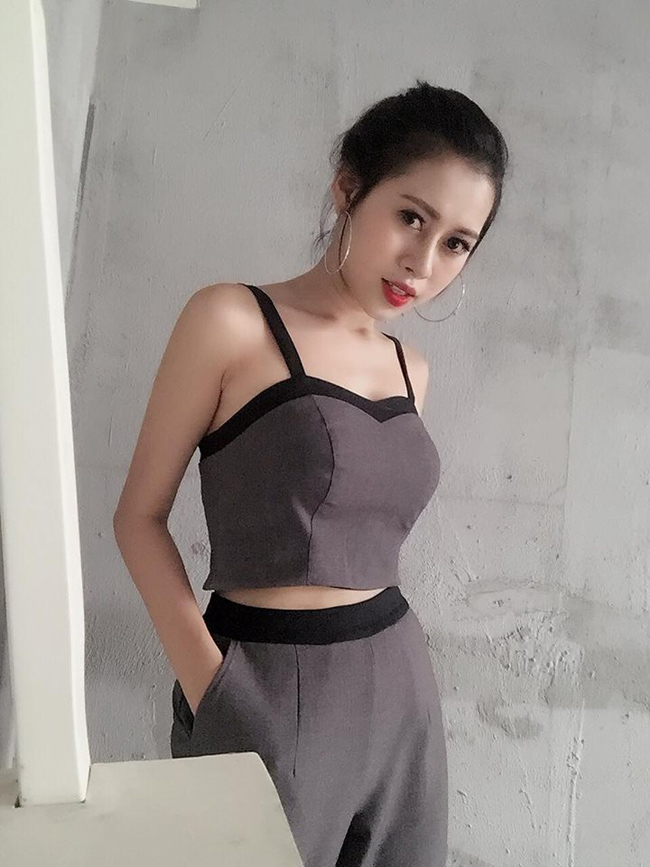 Cô vui vẻ khi đọc được bình luận khen ngợi, hài hước, còn trước các bình luận góp ý, cô sẽ nghiêm túc tiếp thu.&nbsp;
