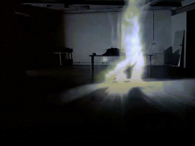 Media - Hiệu ứng không gian ba chiều với những "bóng ma" kỳ lạ