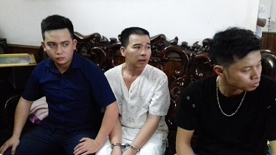 Ông trùm dùng siêu xe chở hàng cấm và cái kết - 2