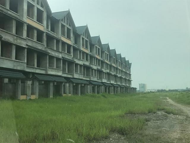 Tài chính - Bất động sản - Nhiều đô thị "bỏ hoang" sau 10 năm Hà Nội mở rộng