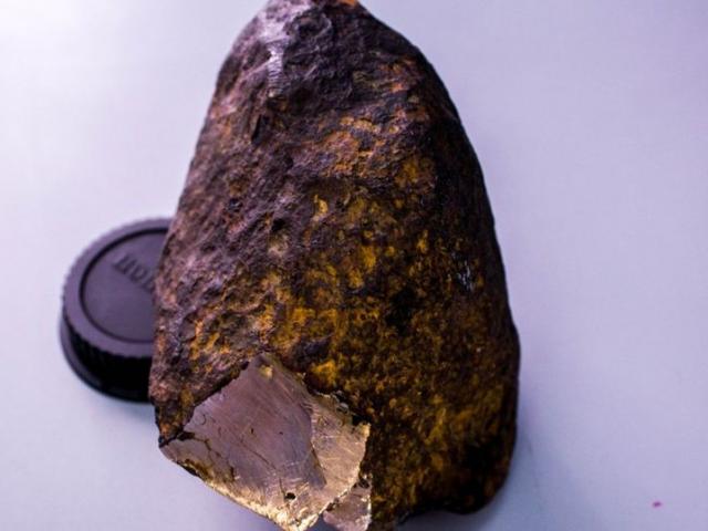 Thế giới - Phát hiện chất mới cứng hơn kim cương trong thiên thạch ở Nga