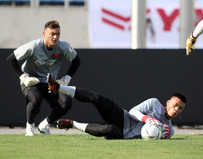 U23 Việt Nam: HLV Park Hang Seo &#34;nóng mặt&#34; ở sân Mỹ Đình - 8