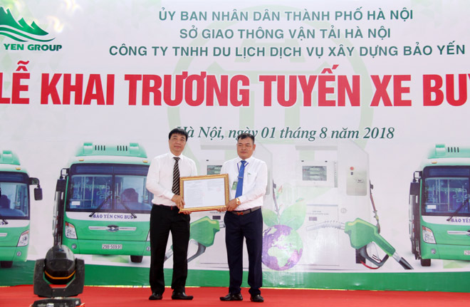 Hà Nội: Những tuyến buýt CNG, sử dụng nhiên liệu sạch đầu tiên đi vào hoạt động - 3