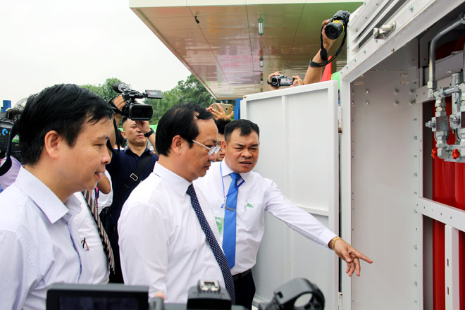 Hà Nội: Những tuyến buýt CNG, sử dụng nhiên liệu sạch đầu tiên đi vào hoạt động - 6