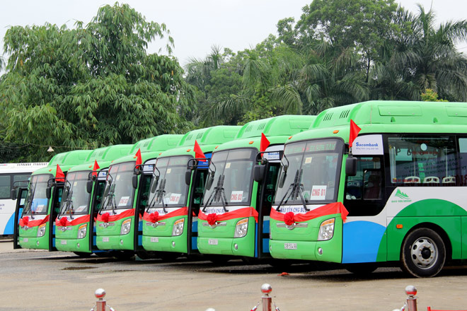 Hà Nội: Những tuyến buýt CNG, sử dụng nhiên liệu sạch đầu tiên đi vào hoạt động - 9