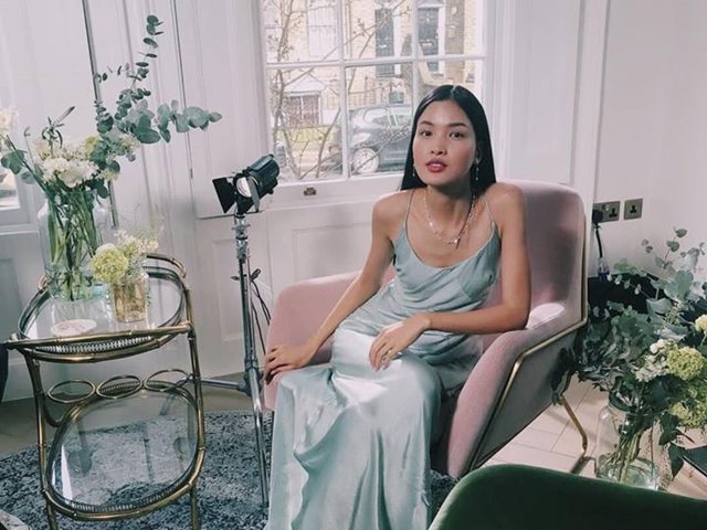 Người mẫu - Hoa hậu - Chà Mi: "Đâu có ai dí dao vào cổ và bắt bạn phải bán thân, cặp đại gia?"