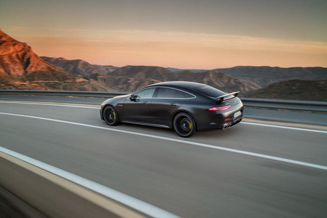 Mercedes-Benz AMG GT4 ra mắt bản &#34;Eition 1&#34; giá 5 tỷ đồng - 2
