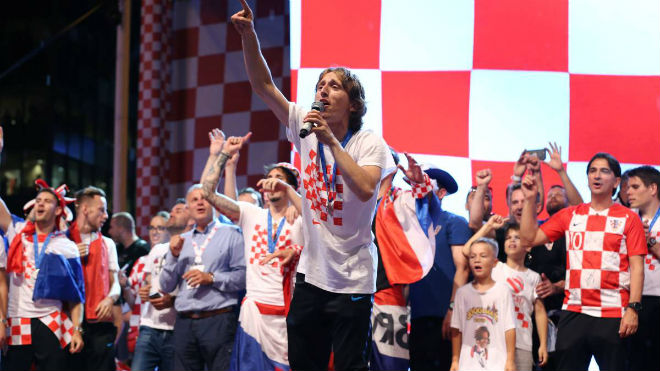 Cầu thủ hay nhất FIFA 2018: Modric 750 triệu euro đe dọa Ronaldo – Messi - 1