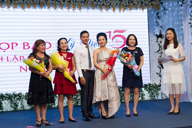 Doanh nhân, diễn giả Hoàng Thị Ngọc – người phụ nữ quyền lực của ngành thẩm mỹ Việt Nam - 4