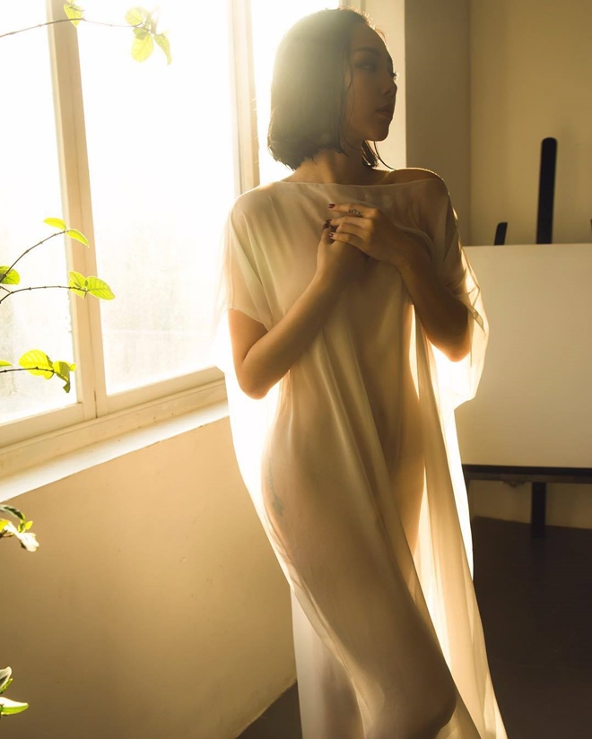 Chán hở da thịt, mỹ nữ Việt diện váy mỏng tang sexy đến &#34;nghẹt thở&#34; - 1