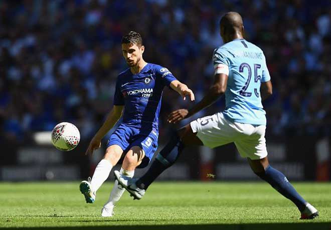 Góc chiến thuật Man City – Chelsea: Pep tung chiêu &#34;3 kẹp 1&#34; - 1