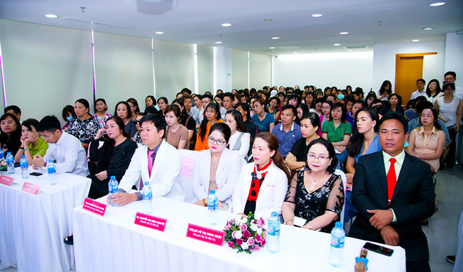 BV thẩm mỹ dành hơn 1 tỷ đồng tri ân chị em làm đẹp da - 2