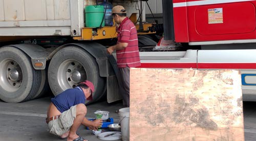 Bán mạng chở hàng sang Trung Quốc: "Luật ngầm" ở xứ người - 2