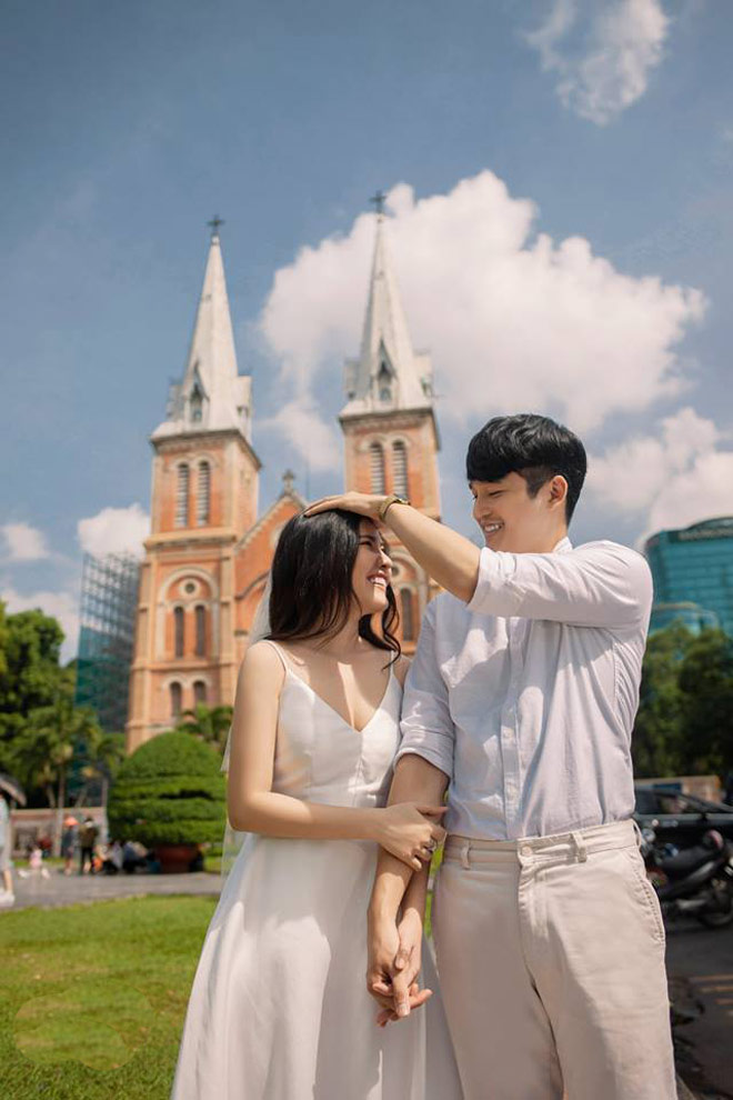 Chú rể khiến dân tình "nổi da gà" khi cất giọng trong đám cưới - 2