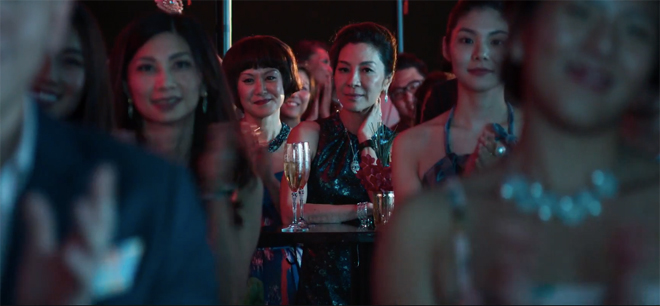 &#34;Đả nữ&#34; Dương Tử Quỳnh làm mẹ giàu khó tính trong phim Hollywood - 2