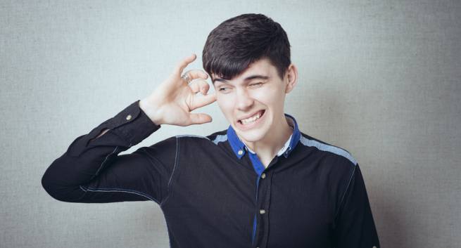 Không dùng móng tay để làm những việc này - 1