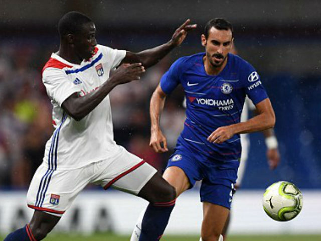 Chelsea - Lyon: "Đấu súng" nghẹt thở, SAO 38 tuổi rực sáng