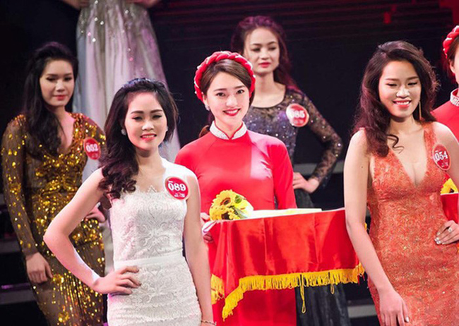 Tại cuộc thi Hoa khôi Kinh Bắc 2017, dù không phải là người tham dự nhưng nhan sắc của Ngọc Nữ đã gây xôn xao mạng khi trở thành nữ PG bưng hoa có gương mặt nổi bật hơn cả thí sinh.