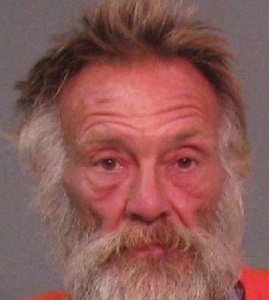 Mỹ: Cho người vô gia cư vào nhà trú mưa, không ngờ bị giở trò đồi bại - 2