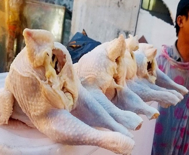 90.000 tấn thịt gà nhập về Việt Nam giá rẻ bèo 23.000 đồng/kg - 1
