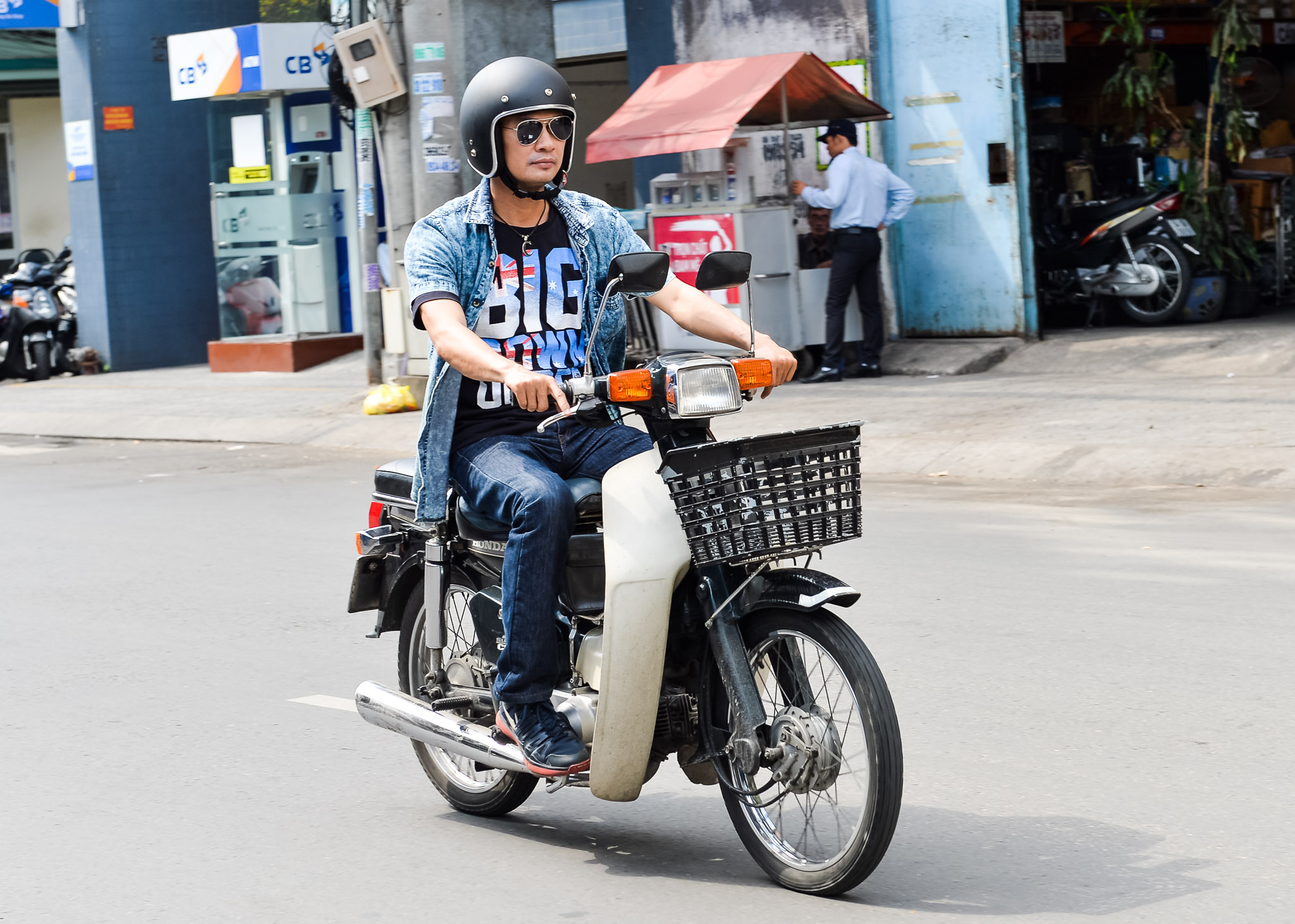 Ngắm dàn xe cổ quý hơn xế hộp tiền tỷ của diễn viên hài Tiết Cương - 5