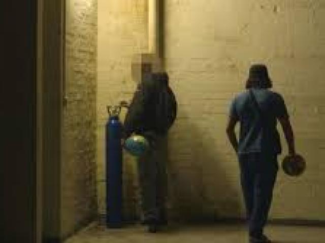 Pháp luật - Hé lộ gây sốc của kẻ vào bệnh viện trộm khí cười phục vụ dân chơi thác loạn