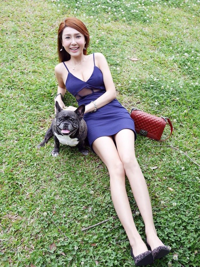 Mỗi khi đi công tác hoặc về Việt Nam, chú chó cưng được chồng cũ cô chăm sóc giúp.