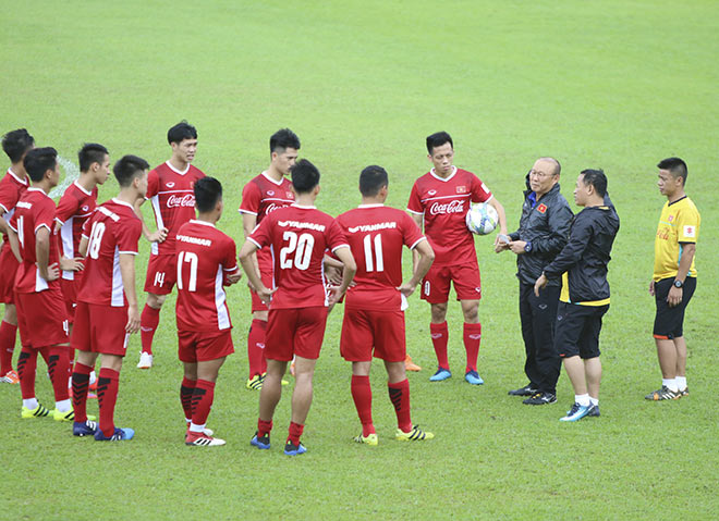 U23 Việt Nam đấu ASIAD: Đè Nhật Bản &#34;cửa dưới&#34;, mạnh nhất bảng D? - 1