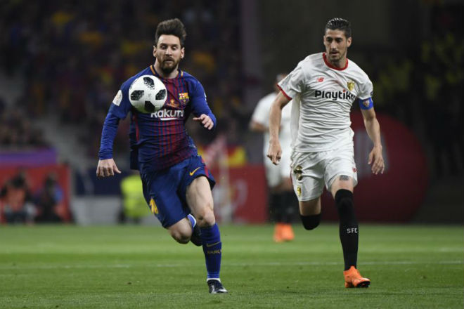 Messi làm đội trưởng Barca: Núi trách nhiệm trên đôi cánh thiên thần - 2