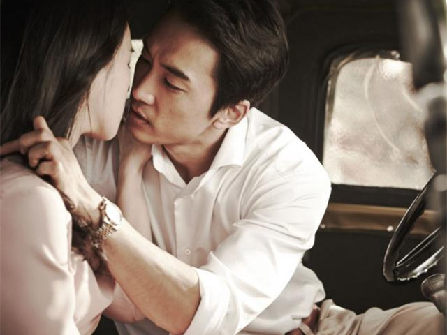 Bạn trẻ - Cuộc sống - Tê dại khi sếp mới là tình cũ và tuyên bố "anh sẽ giành lại em”