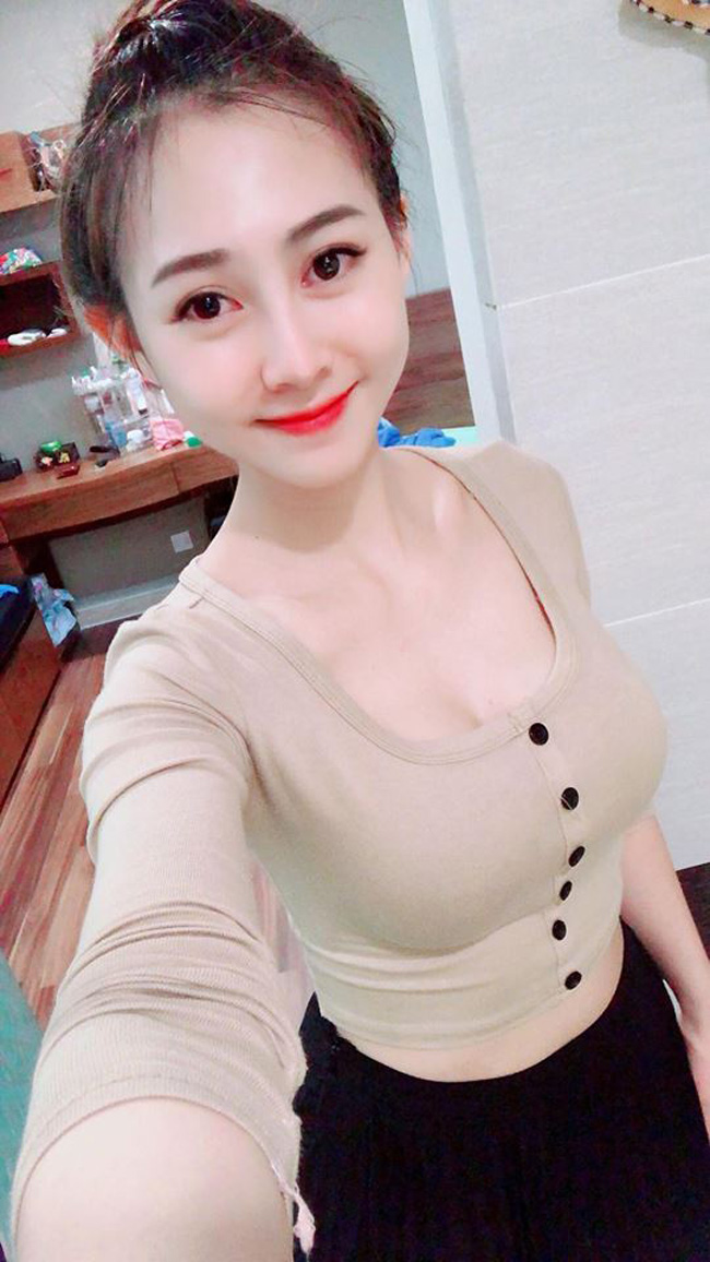 Sở hữu lợi thế ngoại hình với ba vòng nuột nà.&nbsp;