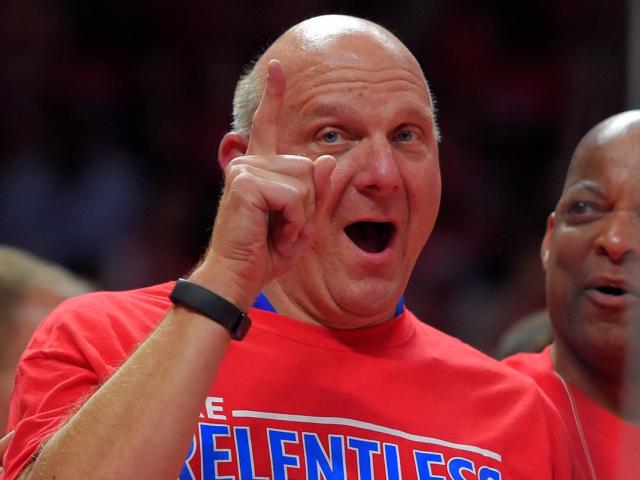 Tài chính - Bất động sản - Bỏ học để làm trợ lý cho Bill Gates, nay thành một trong những người giàu nhất Mỹ