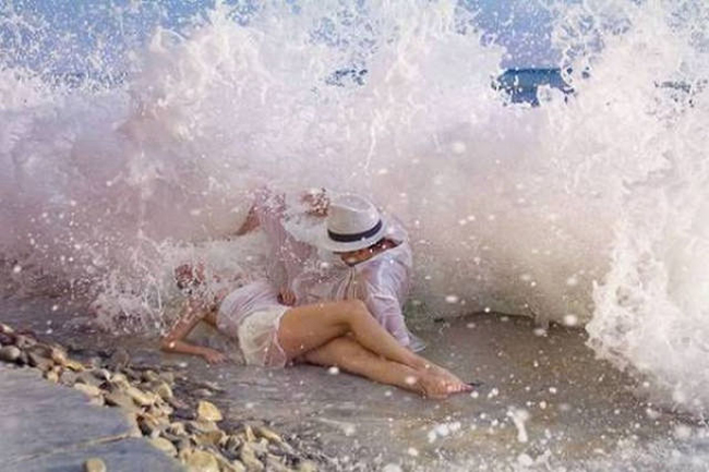 Cái kết cho những kẻ thích sống ảo mọi lúc mọi nơi.