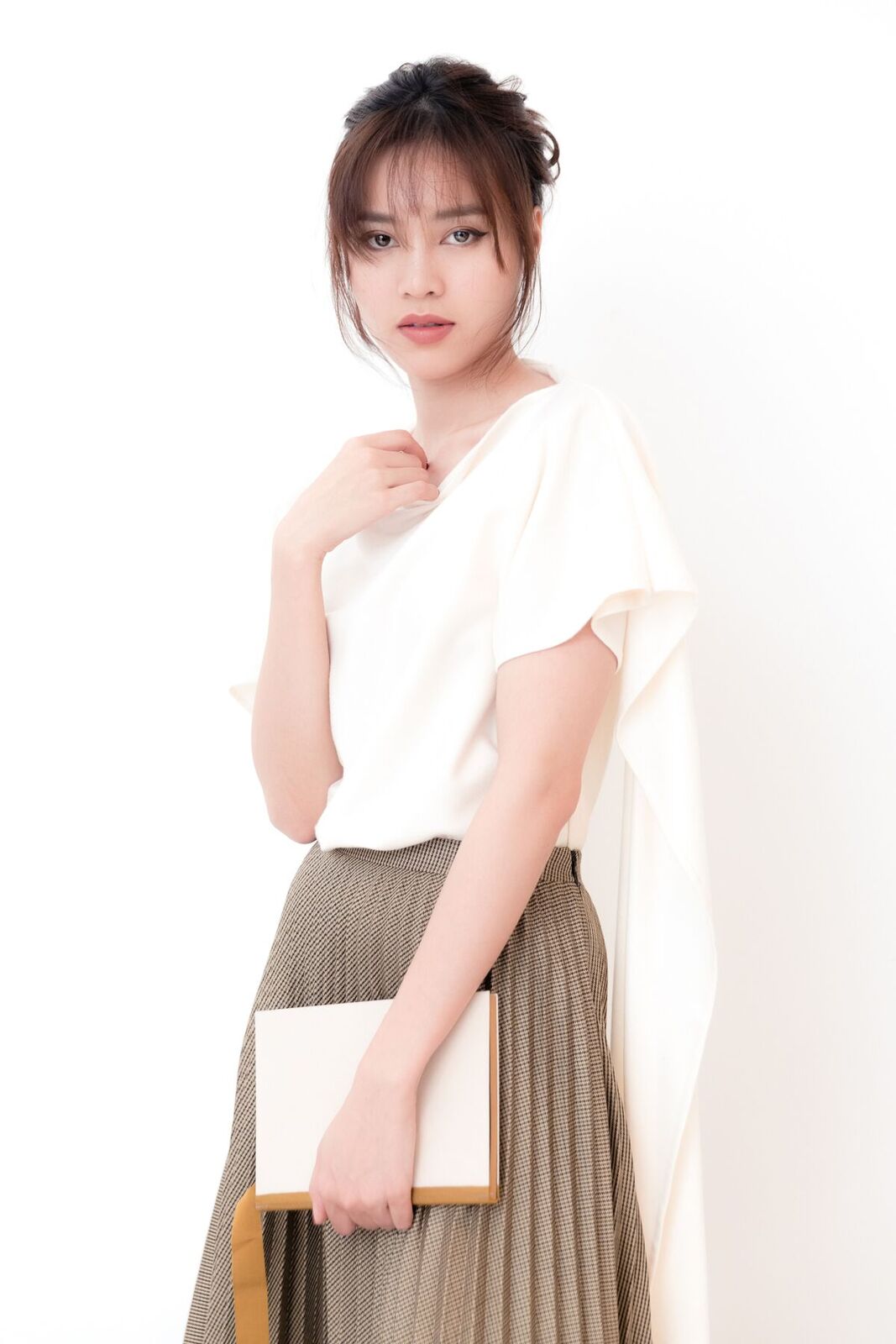 Ninh Dương Lan Ngọc thay 55 bộ trang phục trong thời gian &#34;siêu tốc&#34; - 6