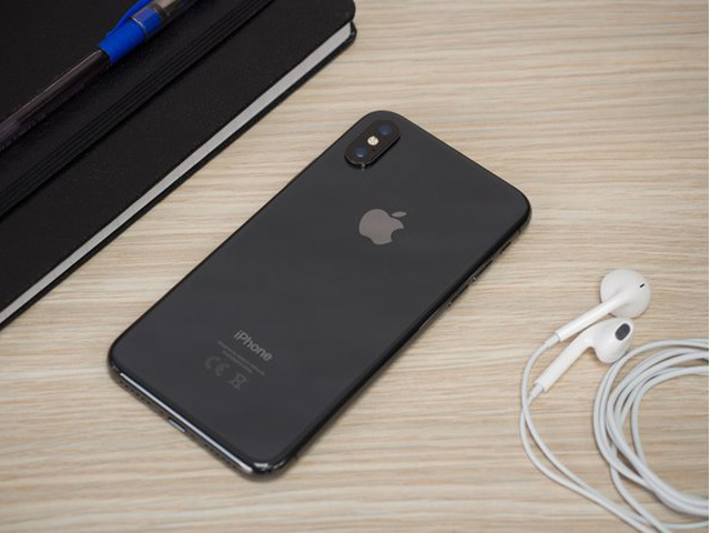 Bộ ba iPhone 2018 lộ thiết kế, cấu hình, giá chỉ từ 16,2 triệu đồng