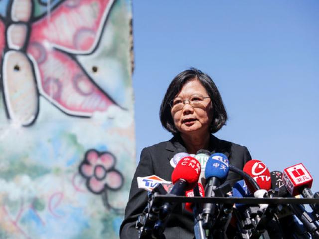 Mỹ nồng nhiệt đón tiếp lãnh đạo Đài Loan, Trung Quốc ”sôi máu”