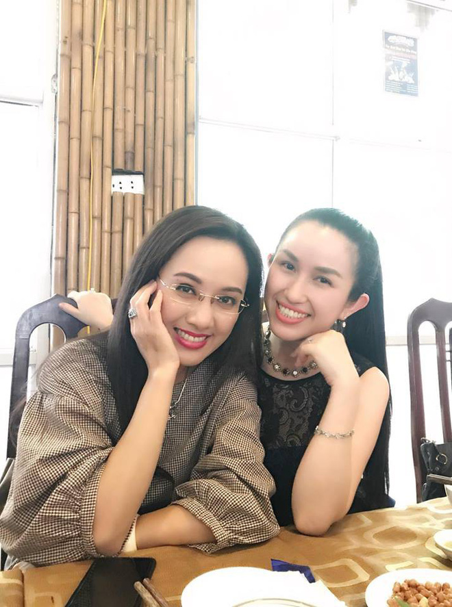 Đời thực trẻ trung nhí nhảnh của MC thời sự 19h Hoài Anh - 12