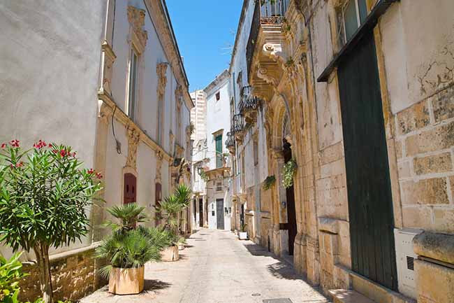 10 thị trấn đẹp nhất nước Ý khiến du khách xiêu lòng - 10