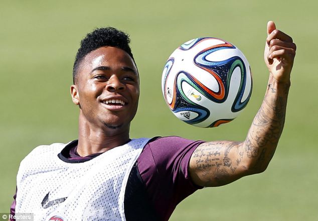 Raheem Sterling lại &#34;dính mực&#34; sau hình xăm khẩu súng gây tranh cãi - 7