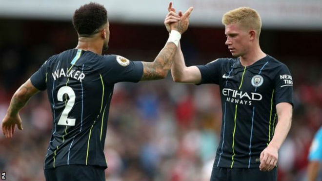 Trụ cột số 1 Man City dính hạn nặng: MU, Liverpool mừng húm đua vô địch - 2