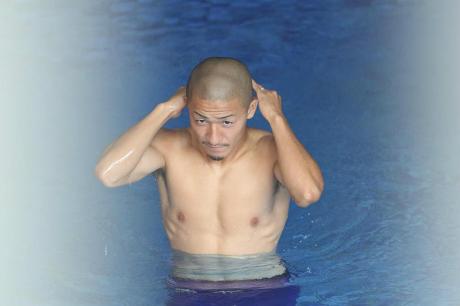 U23 VN đấu Nhật Bản: Ngâm nước đá như Ronaldo, Tiến Dũng khoe body 6 múi - 14