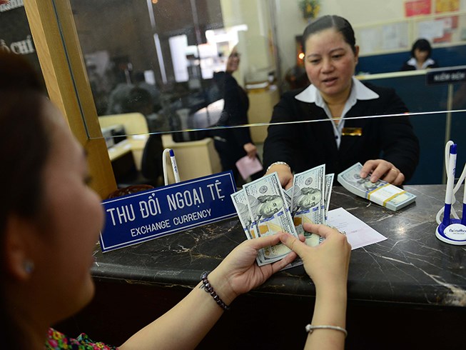 USD biến động: Kẻ cười, người khóc - 1