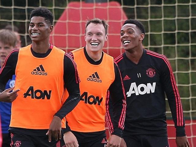 Bóng đá - MU bỗng vui như hội: Pogba làm "sếp", Martial yêu Mourinho hết cỡ