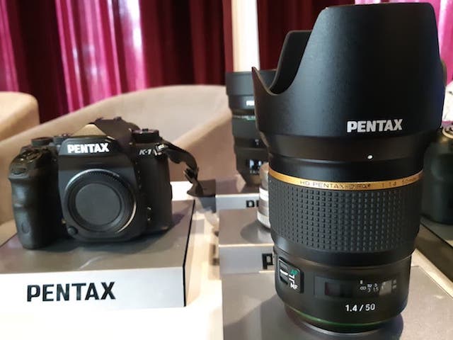 Công nghệ thông tin - Pentax giới thiệu dòng ống kính "ngôi sao" tối tân nhất của hãng