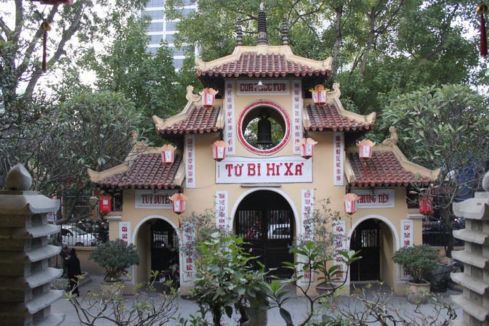 Rằm tháng Bảy ghé 5 ngôi chùa nhất định phải đi ở Hà Nội - 2