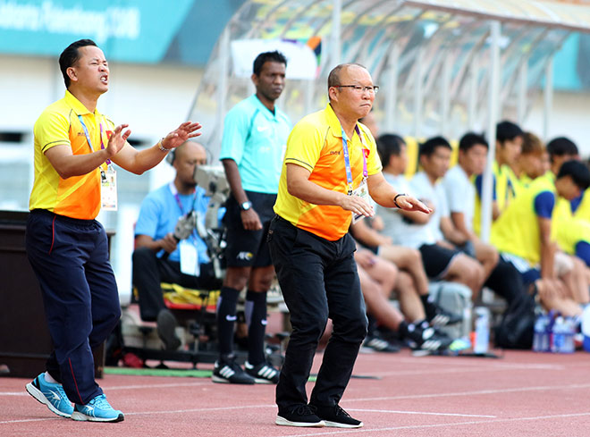 U23 Việt Nam hạ đẹp U23 Nhật Bản: HLV Park Hang Seo có ăn mừng? - 2
