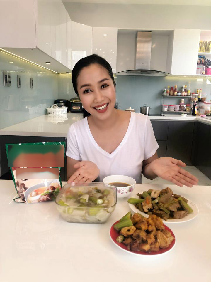 Biệt thự sân vườn xanh mướt và góc nhỏ "đặc biệt" của Ốc Thanh Vân - 6