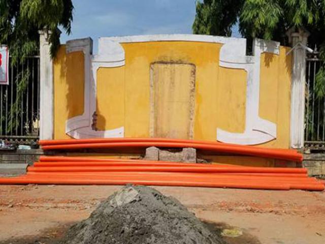 Tin tức trong ngày - Vì sao Thừa Thiên Huế di dời bia tưởng niệm 11 cô gái sông Hương?