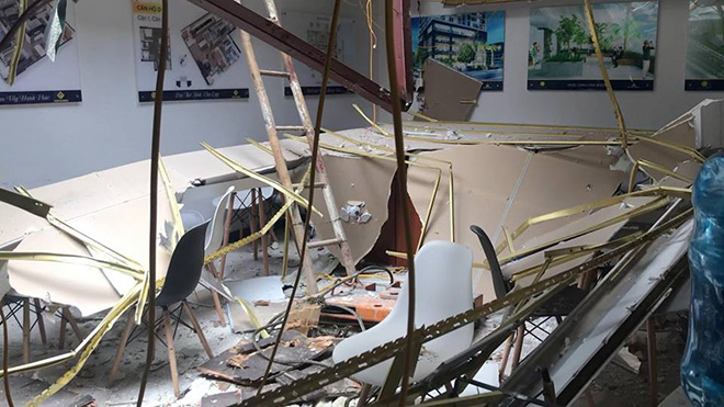 Tin mới vụ đứt cáp cẩu, bó thép văng xuống đường khiến người dân hú vía - 2